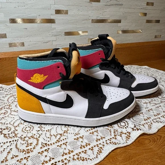 Nike Air Jordan‎ 1 Zoom CMFT Men’s 9.5/Women’s 11.5